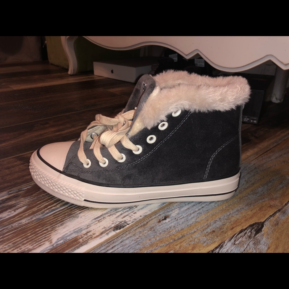 Fur lined Sneakers